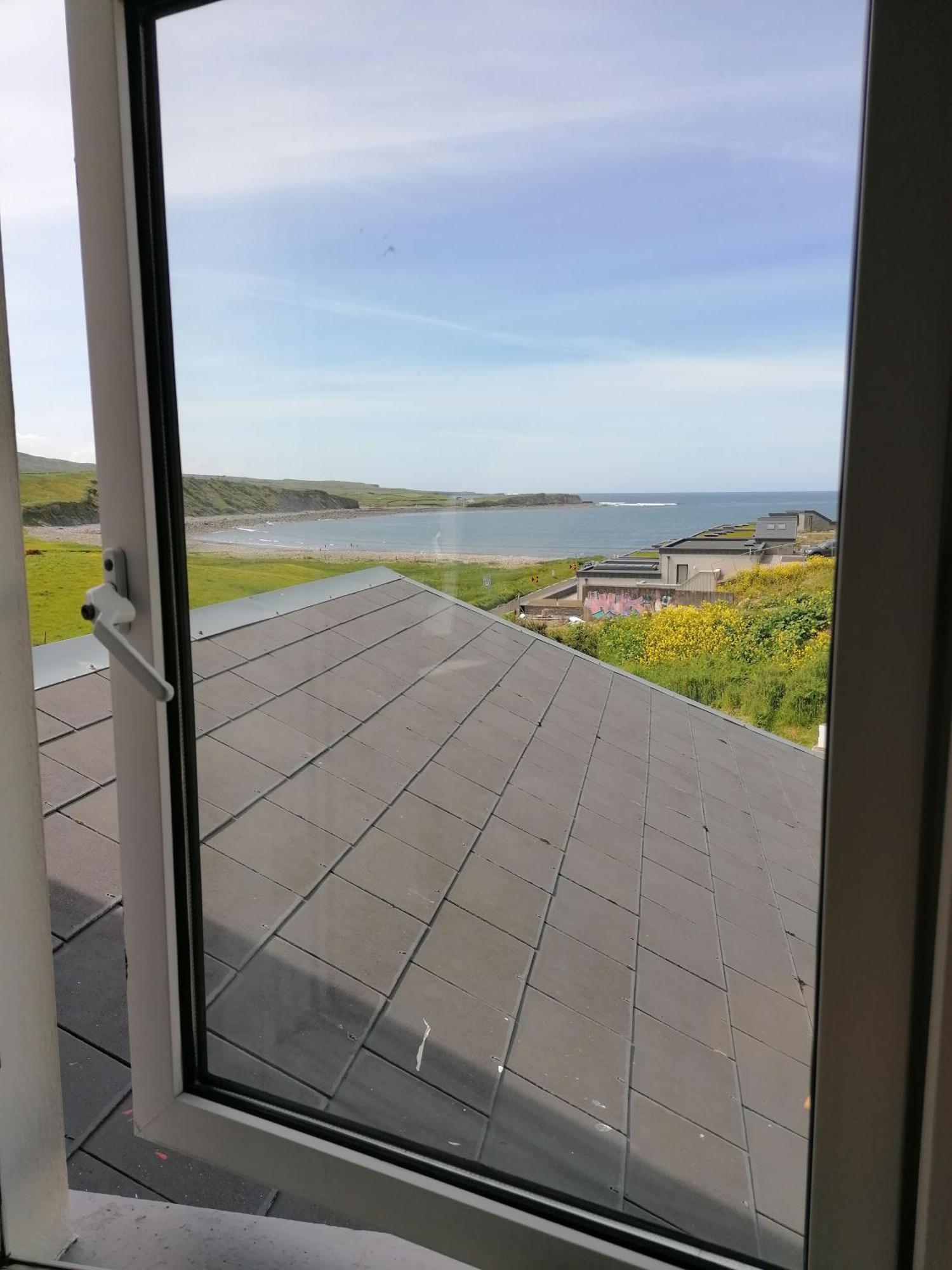 Wild Atlantic Lodge Bed & Breakfast Лехинч Номер фото