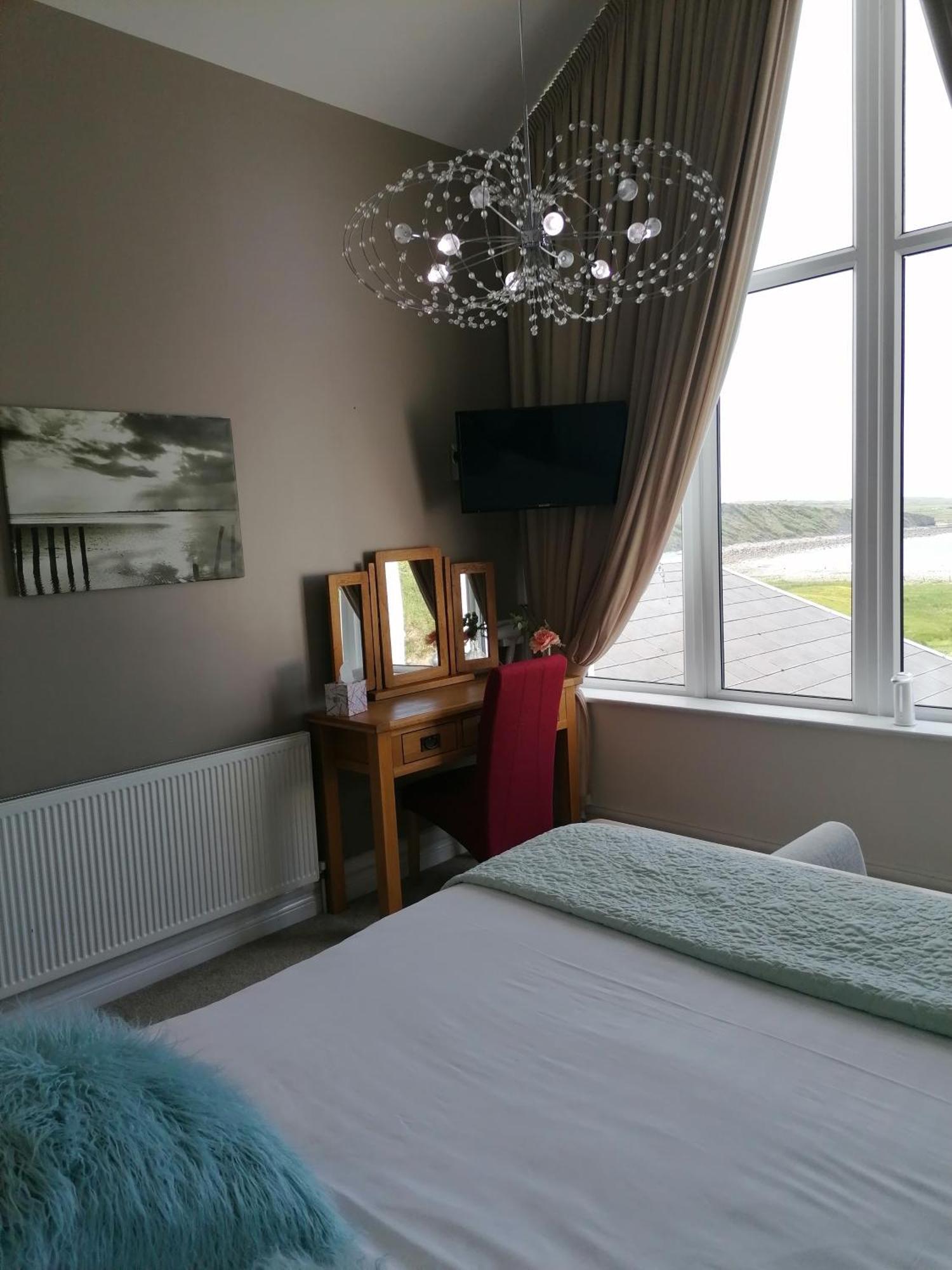 Wild Atlantic Lodge Bed & Breakfast Лехинч Номер фото